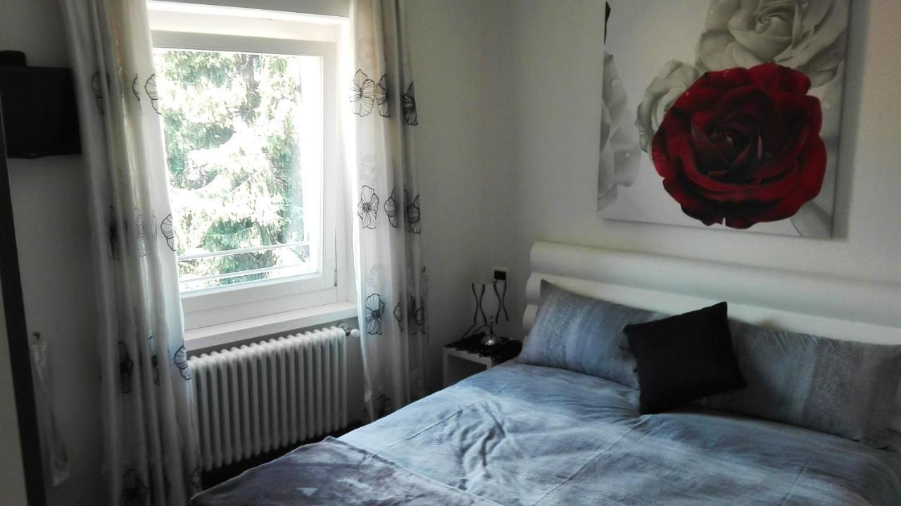 Casa Novella Lägenhet Revò Exteriör bild