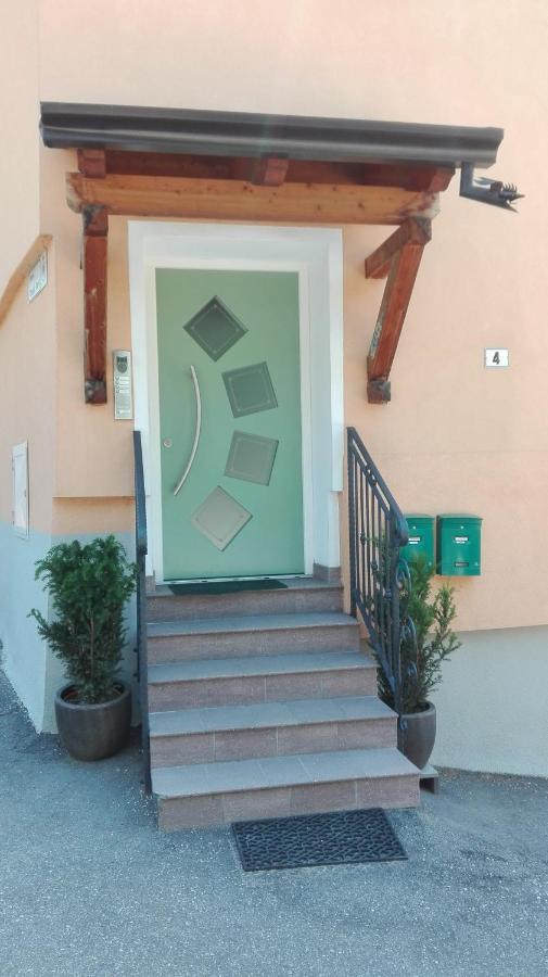 Casa Novella Lägenhet Revò Exteriör bild